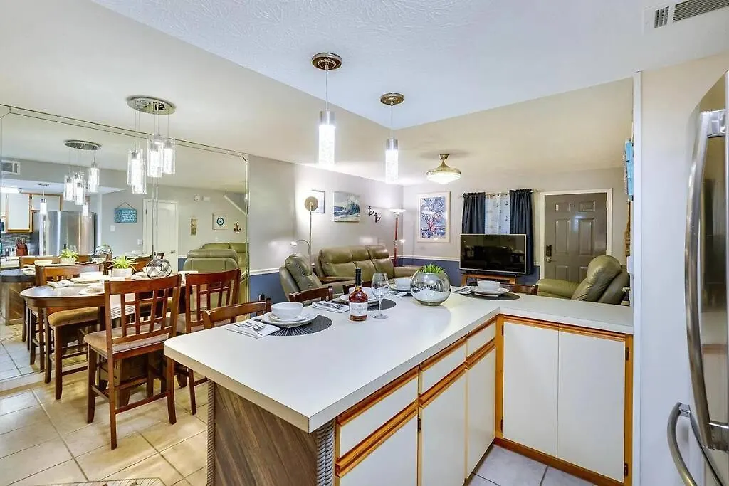 Pets Stay Free! Fenced! Parking For 2! 11 Pools! Panama City Beach 0*,