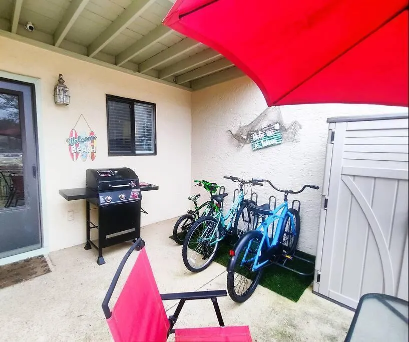 Pets Stay Free! Fenced! Parking For 2! 11 Pools! Panama City Beach Apartman