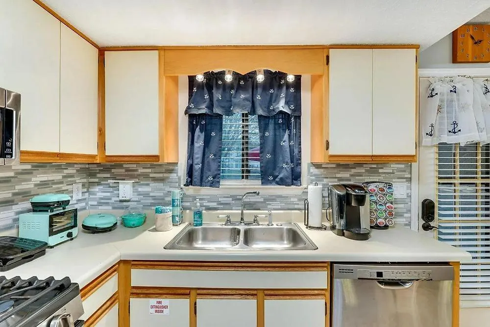 Apartmán Pets Stay Free! Fenced! Parking For 2! 11 Pools! Panama City Beach